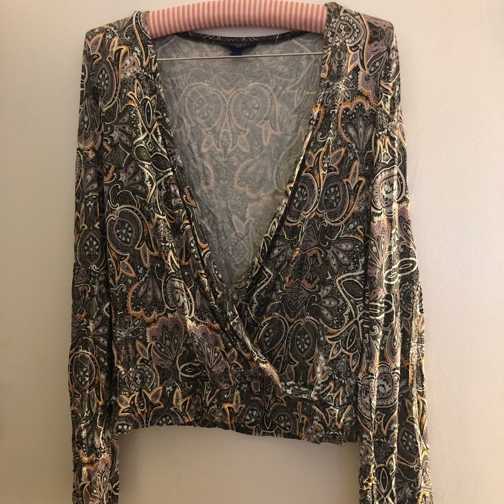 Long sleeve crop top shirt